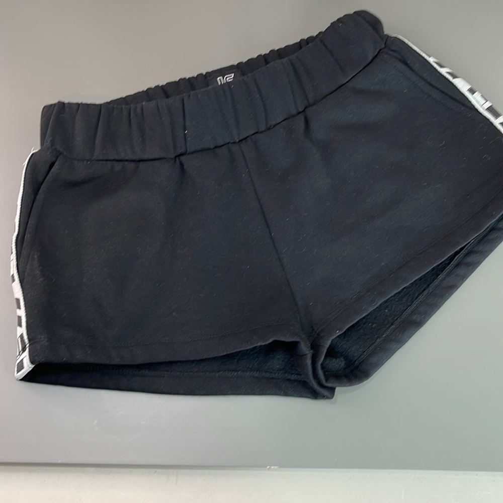 LF LOGO SHORTS SMALL